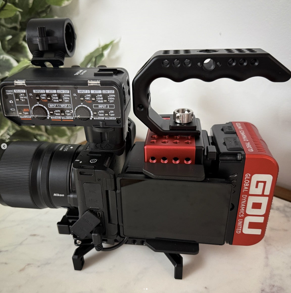 Canon R5 Small Rig Screen Canon EOS R5 C Cinema Rig: Dedicated Base vs OMNIA | Rigid.PRO – Rigid ...