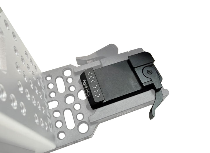 OMNIA ORIENTA Adaptor